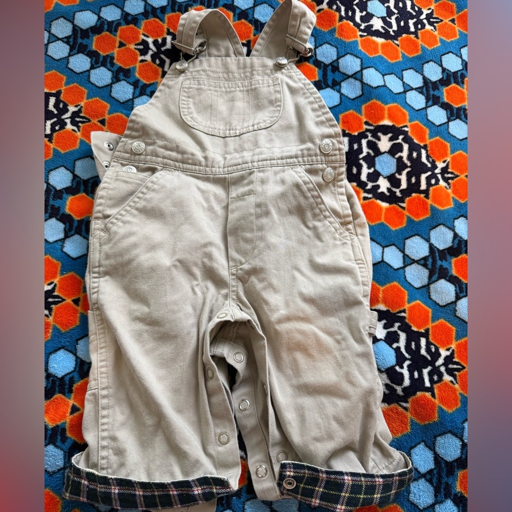 The Children’s Place Khaki with Plaid cuffs Boys Cotton